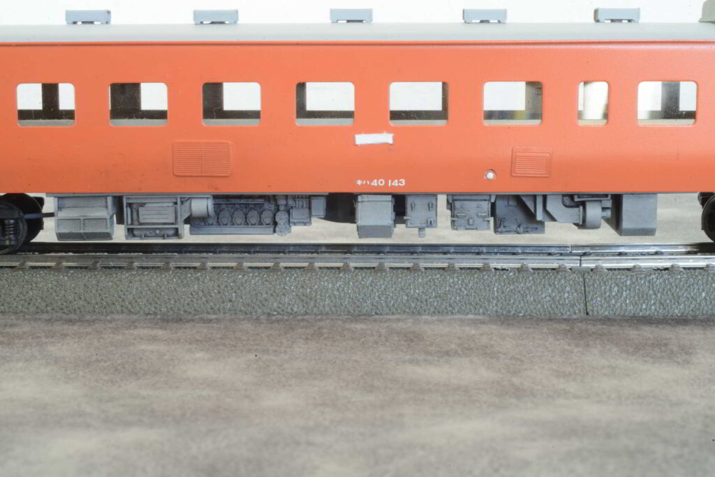 模型車両の紹介：北海道のキハ40（キハ40 101-）と気動車床下の模型化